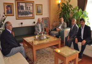 Vali Al'dan cirite destek